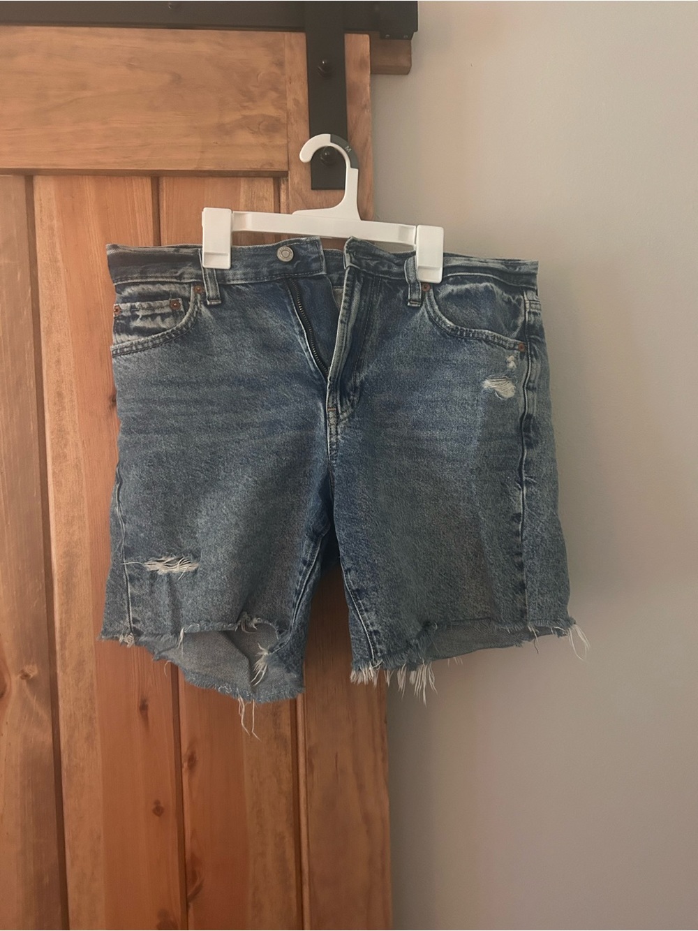 Women's Gap midrise Bermuda Denim Shorts - Blue